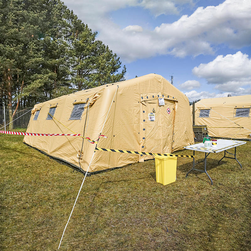 Lågtrycks 5,6 x 7,55 m mångsidigt uppblåsbart uppblåsbart tält för medelsnabb utbyggnad