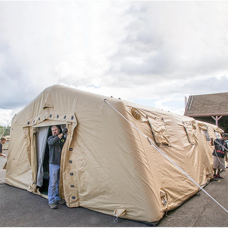 5,6 x 9,95 m mångsidigt skydd med lågt tryck uppblåsbart tält
